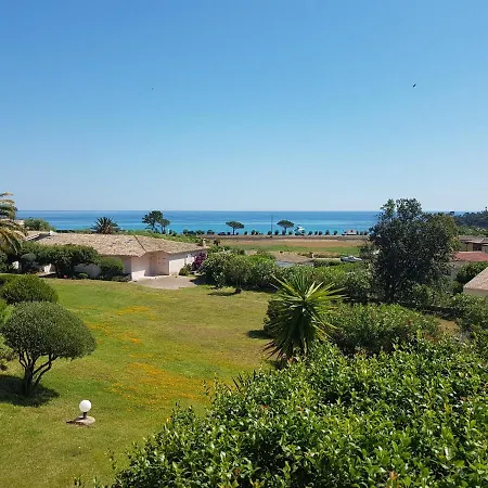 アパート Oro 61 *